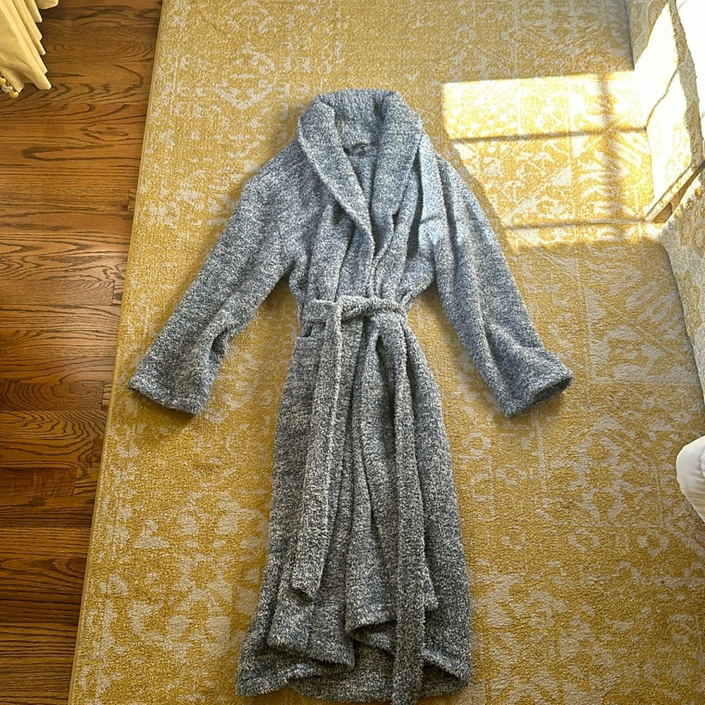 barefoot dreams robe size 1 in blue